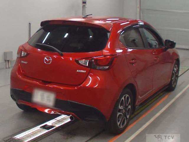 2014 Mazda Demio