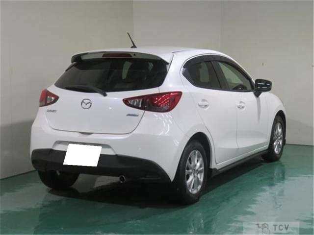 2014 Mazda Demio