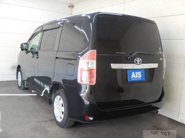 2009 Toyota Noah