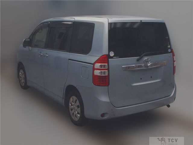 2013 Toyota Noah