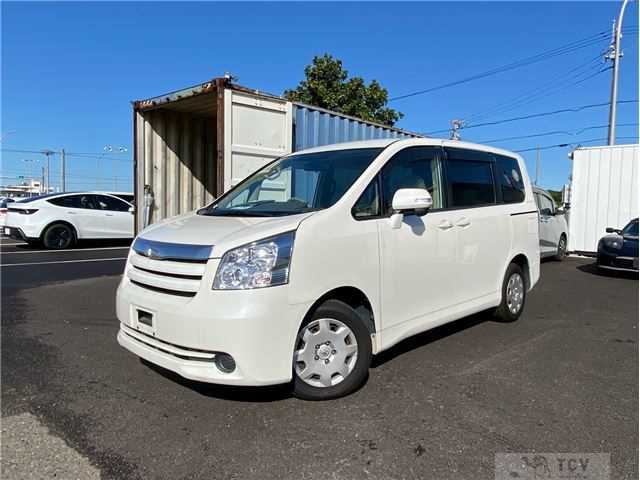 2009 Toyota Noah