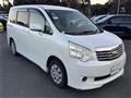 2011 Toyota Noah