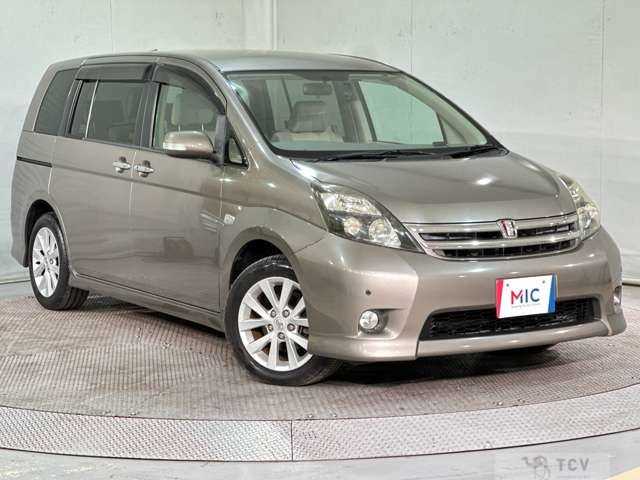 2010 Toyota Isis