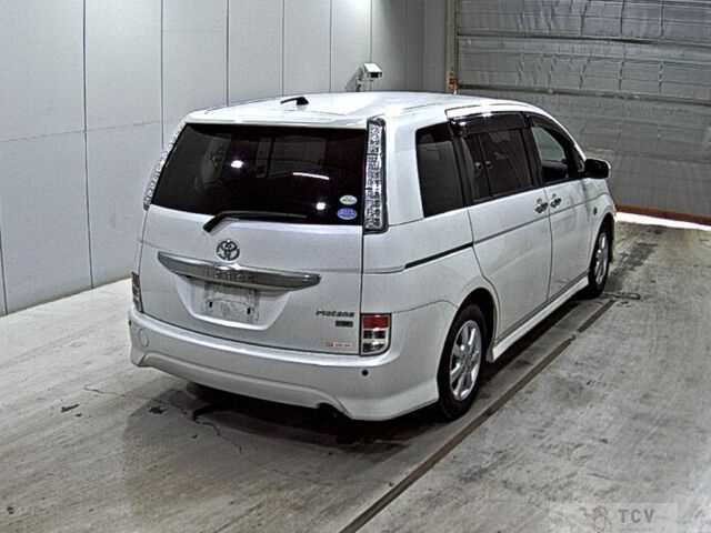 2012 Toyota Isis