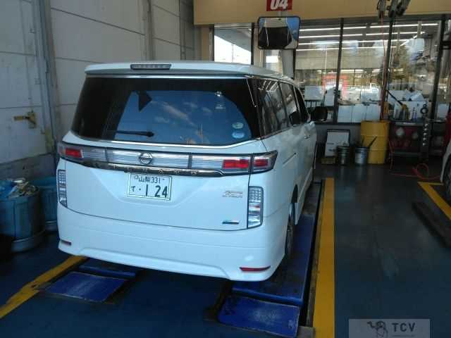 2012 Nissan Elgrand