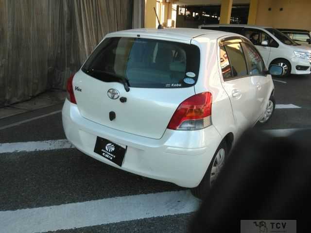 2011 Toyota Vitz