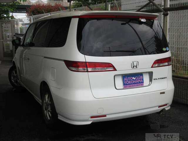 2004 Honda Elysion