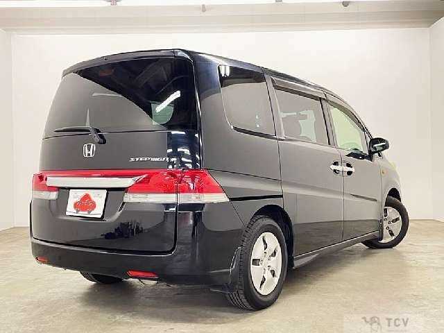 2005 Honda Step WGN