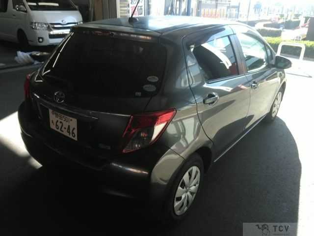 2011 Toyota Vitz