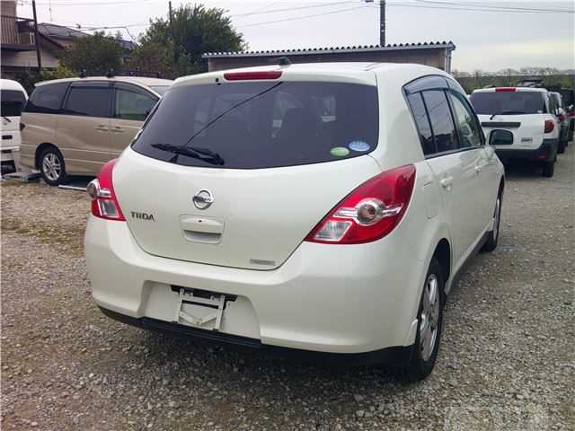 2010 Nissan Tiida