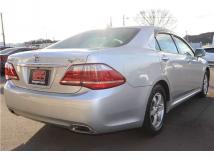 2010 Toyota Crown