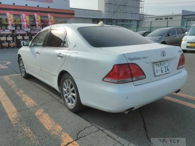 2004 Toyota Crown