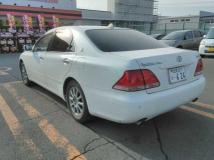 2004 Toyota Crown