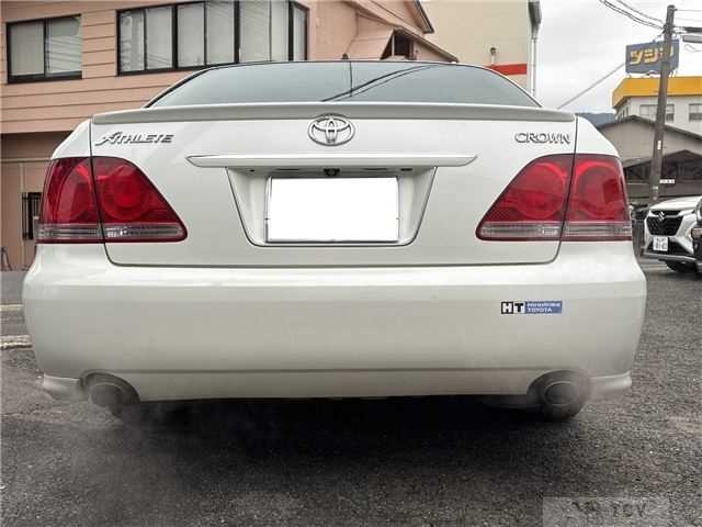 2005 Toyota Crown
