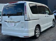 2011 Nissan Serena