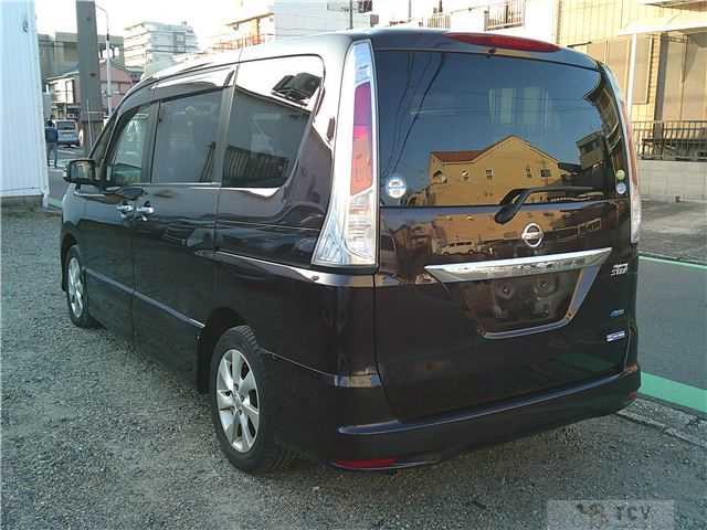 2011 Nissan Serena