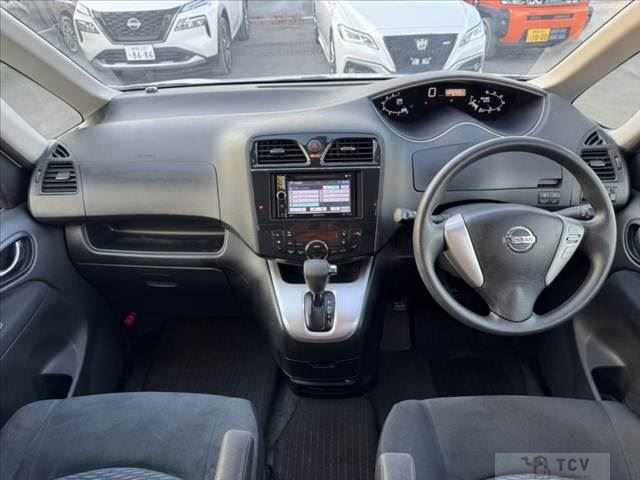2013 Nissan Serena