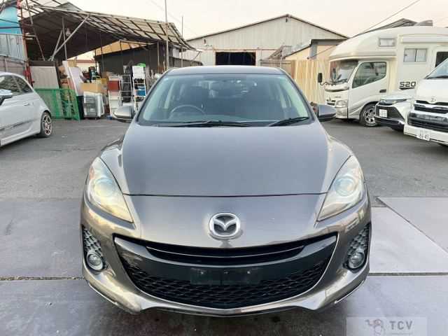 2011 Mazda Axela Sport