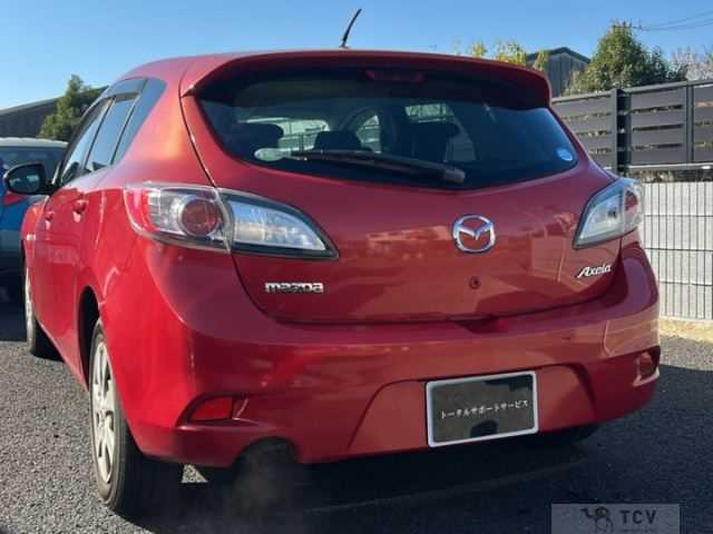 2012 Mazda Axela Sport