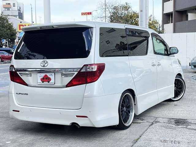 2011 Toyota Alphard