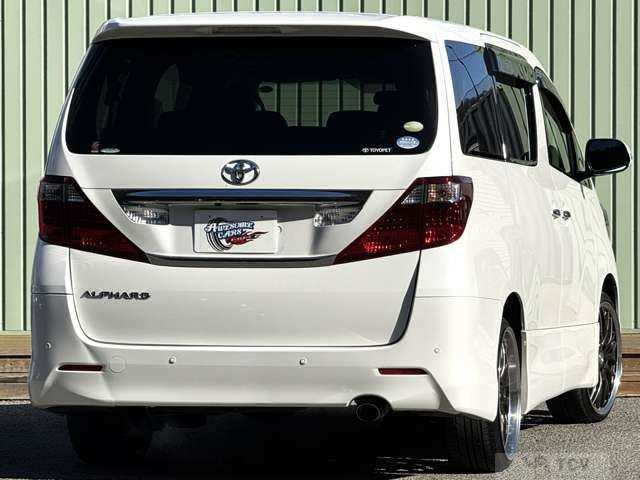 2010 Toyota Alphard