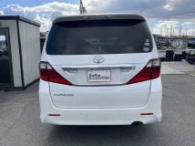 2011 Toyota Alphard