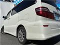 2005 Toyota Alphard