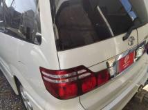2005 Toyota Alphard