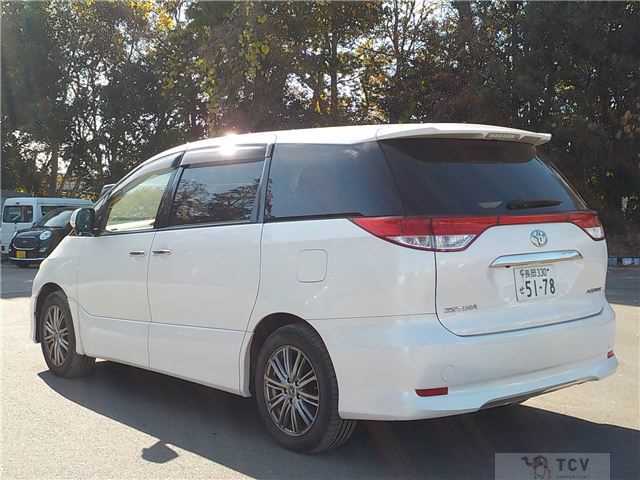 2011 Toyota Estima