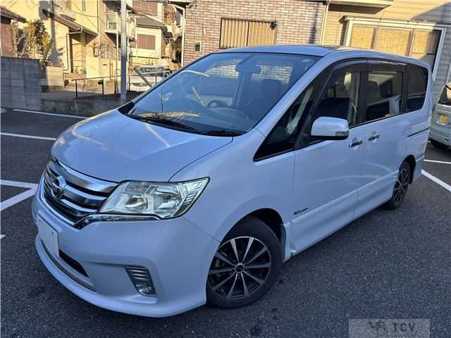 2013 Nissan Serena