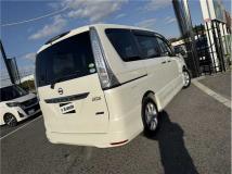 2013 Nissan Serena