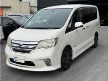 2013 Nissan Serena