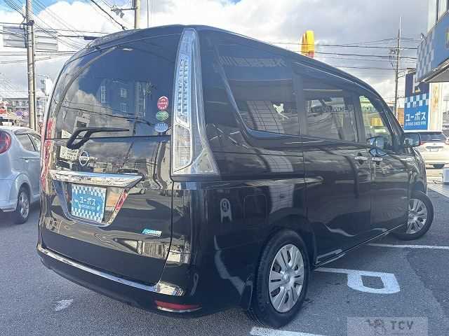 2012 Nissan Serena