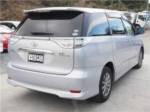 2011 Toyota Estima Hybrid