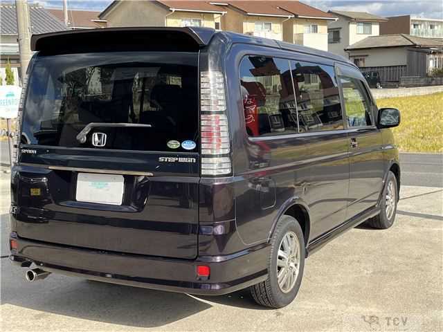 2004 Honda Step WGN