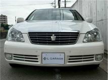 2004 Toyota Crown Royal Series
