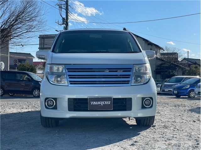 2004 Nissan Elgrand