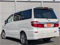 2004 Toyota Alphard