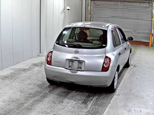2004 Nissan March