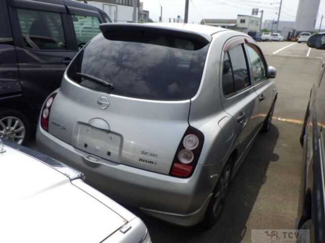 2004 Nissan March