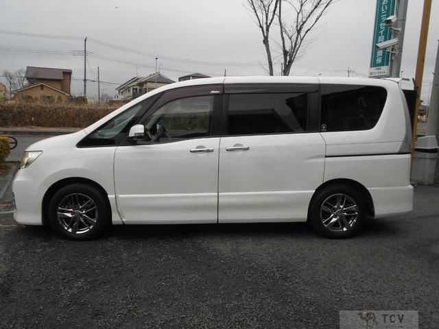 2011 Nissan Serena