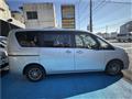 2011 Nissan Serena