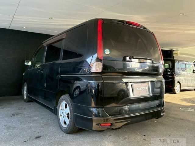 2006 Nissan Serena