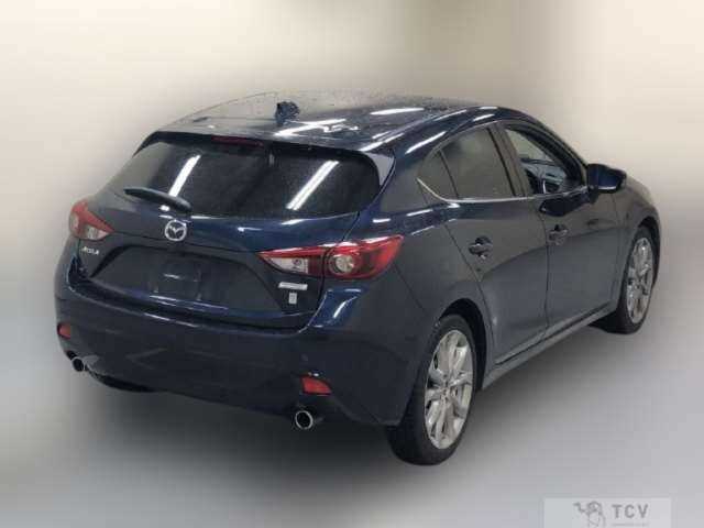 2014 Mazda Axela Sport