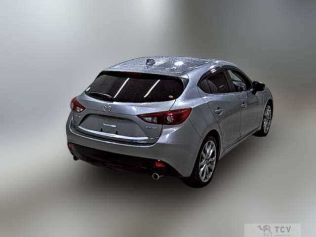2014 Mazda Axela Sport