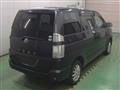 2004 Toyota Voxy