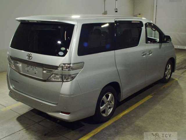 2014 Toyota Vellfire