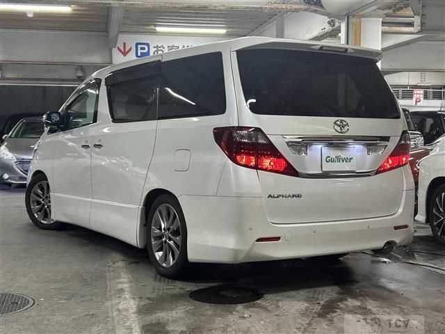 2011 Toyota Alphard