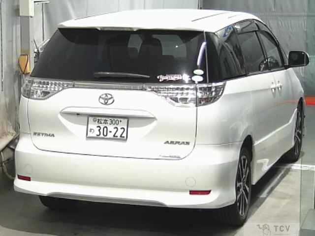 2013 Toyota Estima