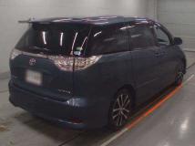 2013 Toyota Estima